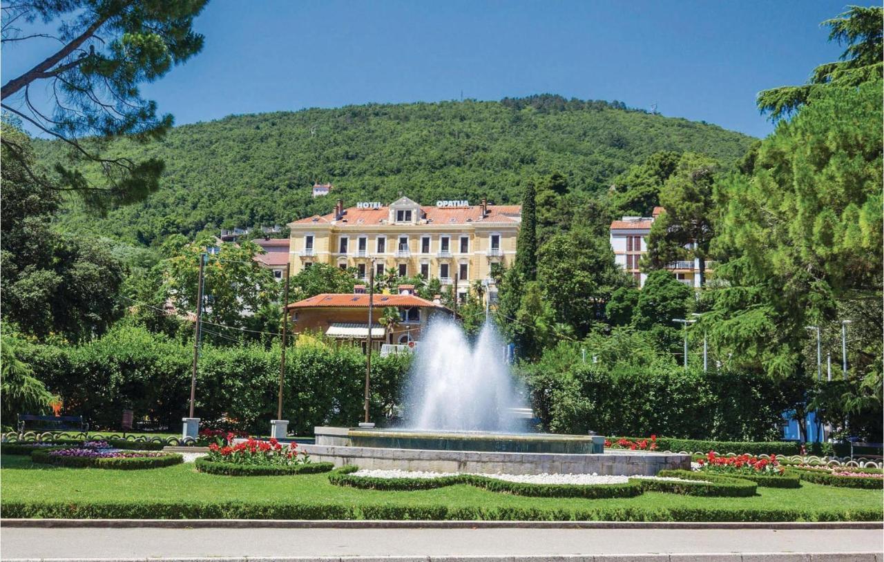 4 Bedroom Nice Apartment In Opatija Extérieur photo
